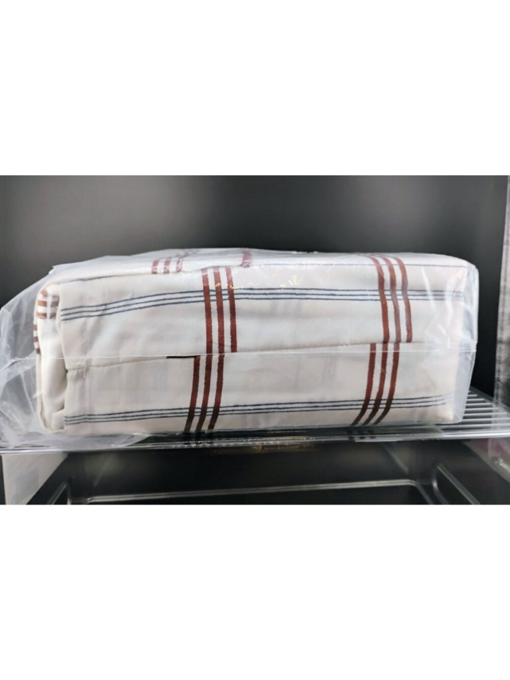 TwinXL Plaid Sheet Set With Flat & Fitted Sheets + Pillowcase - Picture 7 of 7